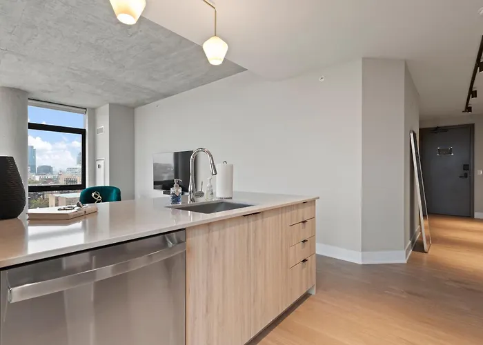 Apartment Sage Modern Near Union Park In West Loop