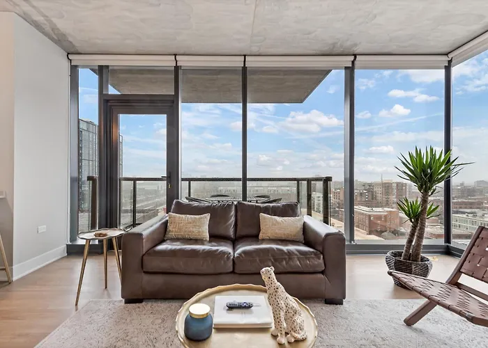 Sage Modern Near Union Park In West Loop * Chicago