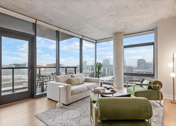 Sage Modern Near Union Park In West Loop * Chicago