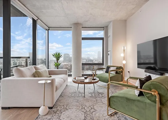 Sage Modern Near Union Park In West Loop Apartment Chicago